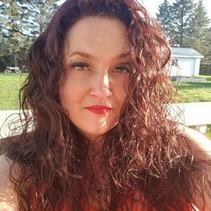 Meet your Posher, Carrie